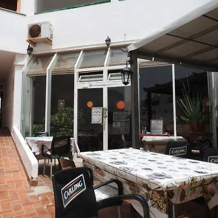 Апартаменты Apartamento Alondras *